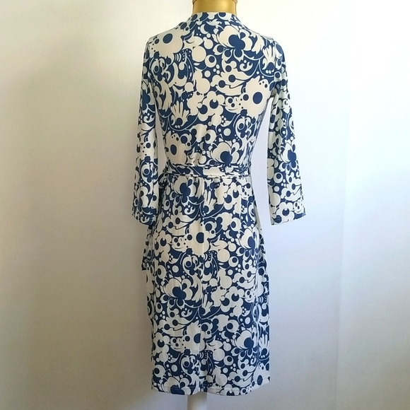 Wrap Around Floral Dress - Picture 11 of 16